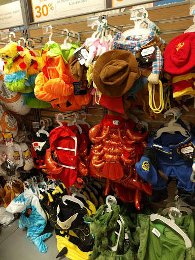 Pet Supply Store «PetSmart», reviews and photos, 620 N West End Blvd, Quakertown, PA 18951, USA