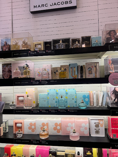 Cosmetics Store «SEPHORA», reviews and photos, 250 Granite St #1230, Braintree, MA 02184, USA