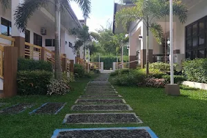 Marjo's Resort image