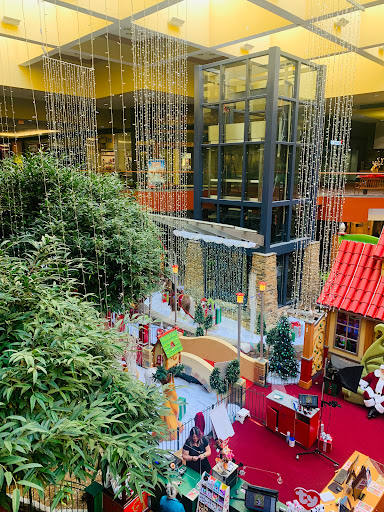 Shopping Mall «Valley West Mall», reviews and photos, 1551 Valley W Dr, West Des Moines, IA 50266, USA