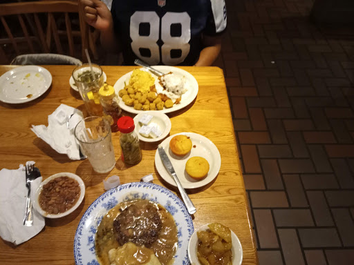 American Restaurant «Cracker Barrel Old Country Store», reviews and photos, 889 S Stemmons Fwy, Lewisville, TX 75067, USA
