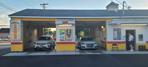 Mimi's Car Wash by Fort Knox en Port Jervis