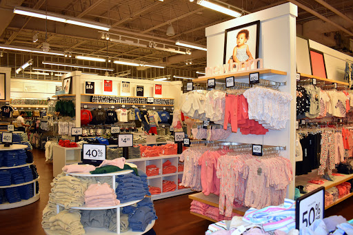 Clothing Store «Gap Outlet», reviews and photos, 12801 W Sunrise Blvd, Sunrise, FL 33323, USA