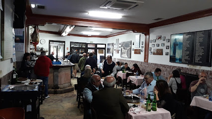 Bar restaurante Casa Lin - Av. Telares, 3, 33401 Avilés, Asturias, Spain