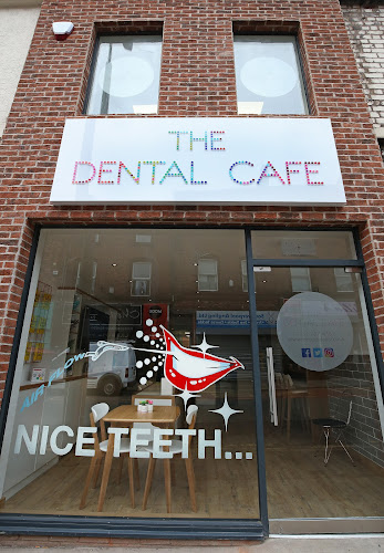 Comments and reviews of The Dental Cafe