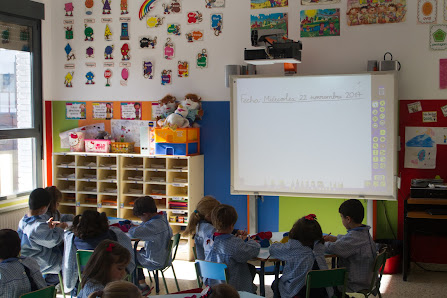 Escuela Infantil Bristol C/ de Luis de la Mata, 37, Hortaleza, 28042 Madrid, España