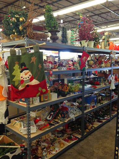 Thrift Store «Urban Thrift», reviews and photos, 9850 Walnut Hill Ln, Dallas, TX 75238, USA