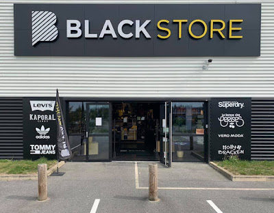 BLACKSTORE à Bain-de-Bretagne