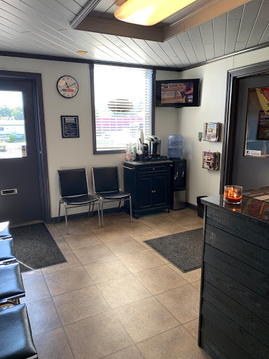 Auto Repair Shop «Woodard Automotive Inc.», reviews and photos, 18 Short St, Fredericksburg, VA 22405, USA