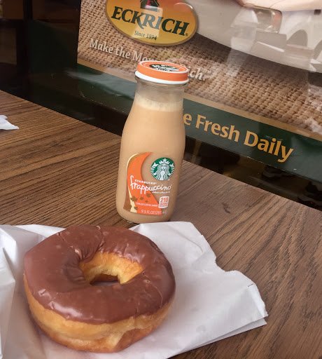 Donut Shop «Hole In One Donut 3», reviews and photos, 14406 N Florida Ave, Tampa, FL 33613, USA