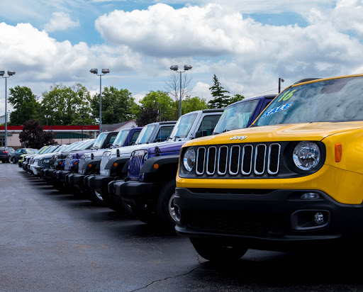 Car Dealer «Bill Gaddis Chrysler-Dodge-Jeep-Ram», reviews and photos, 1717 Wheeling Ave, Muncie, IN 47303, USA