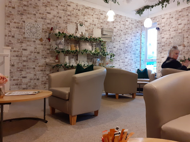 Reviews of Dandelion Gifts & Coffee Shop in Swindon - Coffee shop