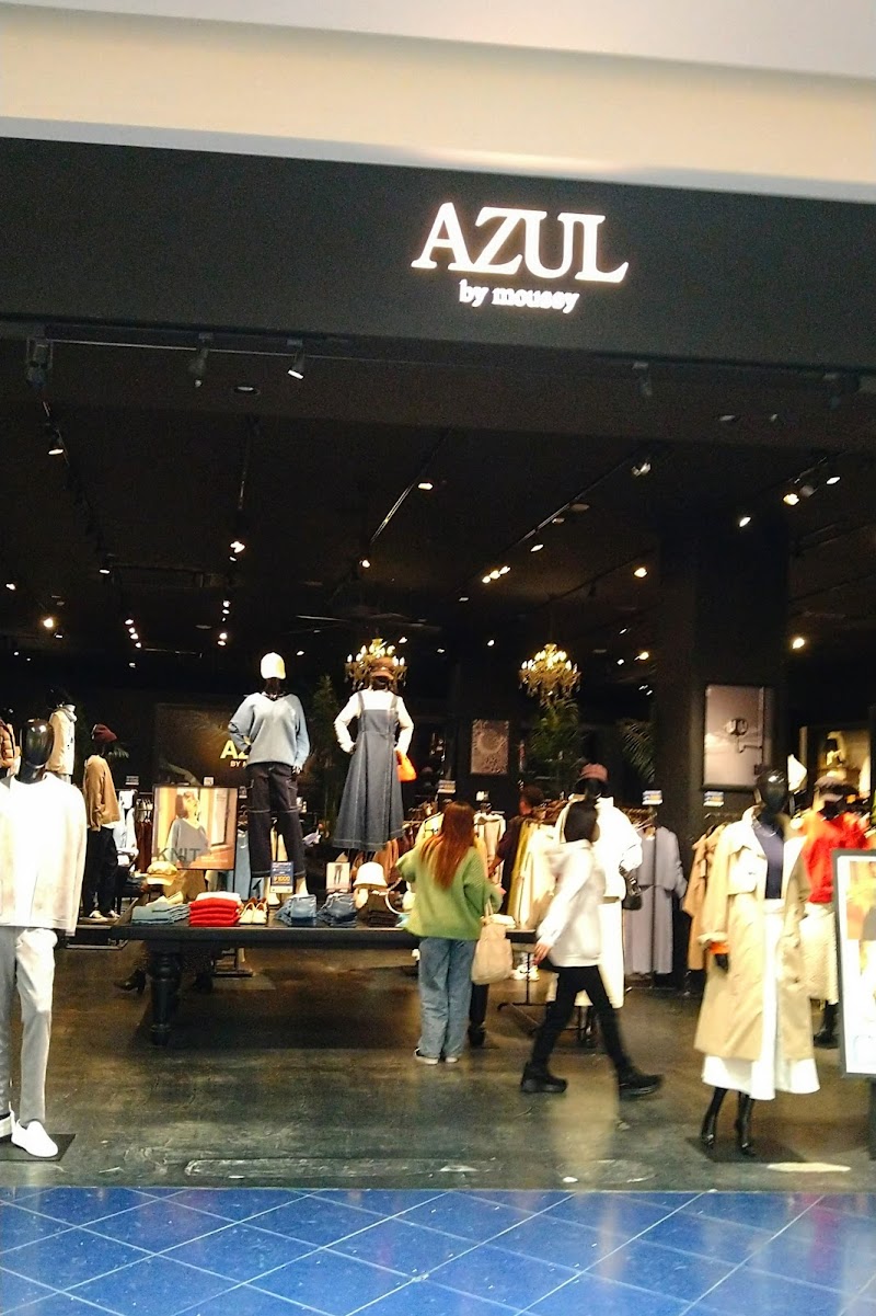 AZUL BY MOUSSY スマーク伊勢崎店