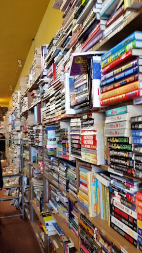 Used Book Store «Book Nook», reviews and photos, 143 Delaware Ave, Glen Burnie, MD 21061, USA