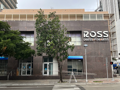 Clothing Store «Ross Dress for Less», reviews and photos, 100 S Biscayne Blvd, Miami, FL 33131, USA