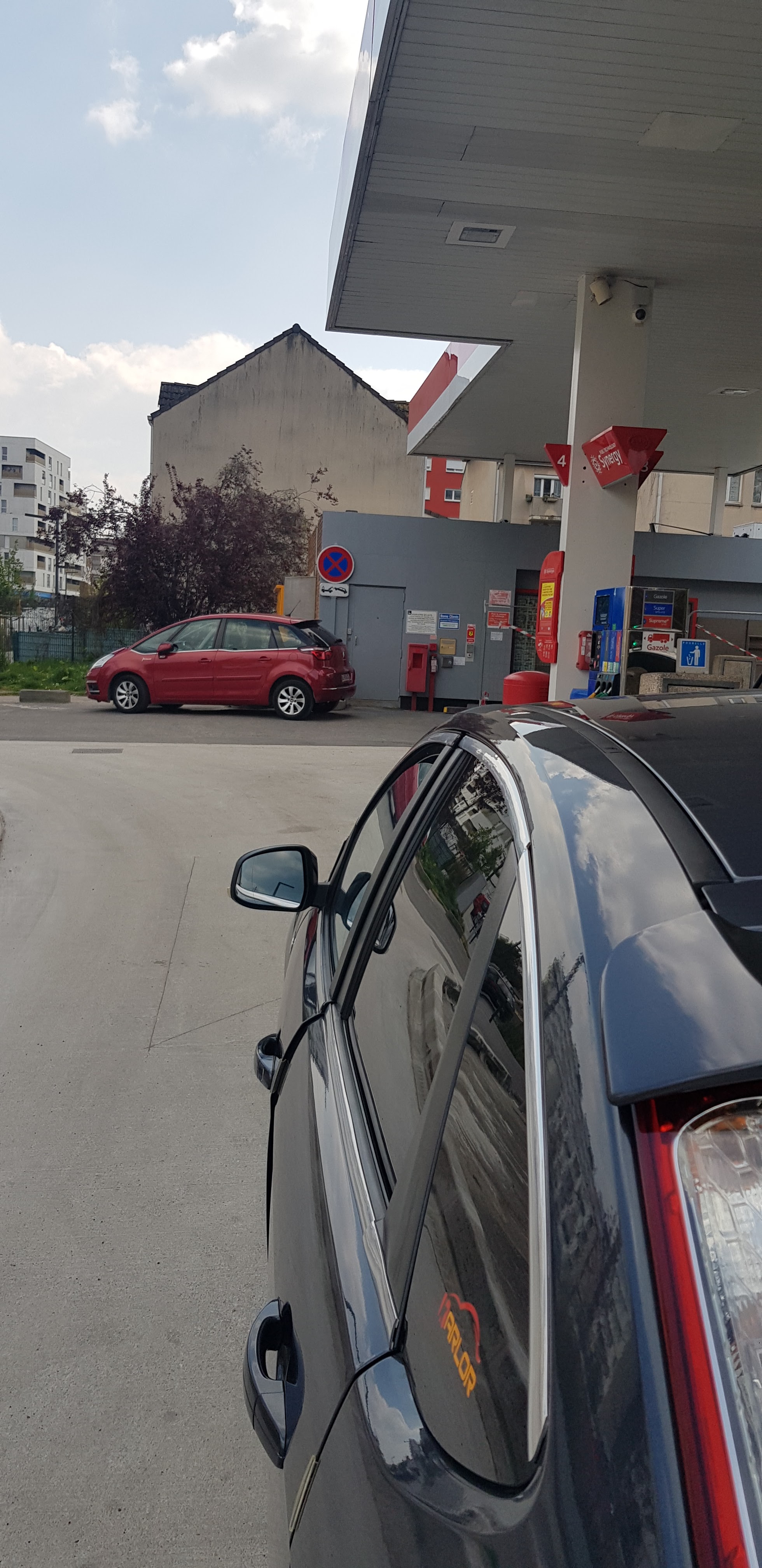 Photo n° 2 de l'avis de Loutfy. fait le 14/04/2019 à 12:58