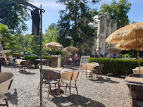 Atmosphère du Crêperie Crêperie l'Etang d'Art à Coye-la-Forêt - n°4