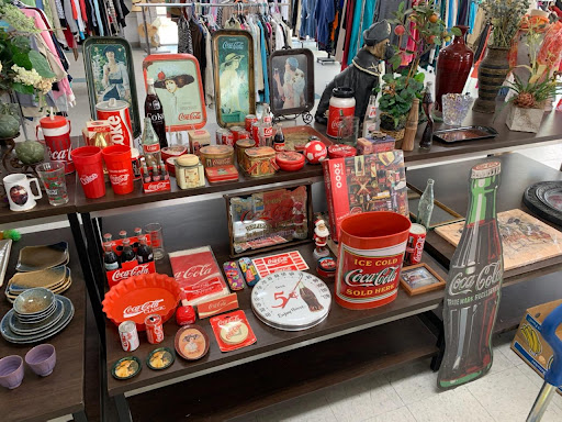 Thrift Store «Edgewood Ranch Thrift Shop», reviews and photos, 1010 S Dillard St, Winter Garden, FL 34787, USA