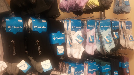 Sportswear Store «Columbia Sportswear Outlet Store - Prime Outlets in Ellenton», reviews and photos, 5661 Factory Shops Blvd #470, Ellenton, FL 34222, USA