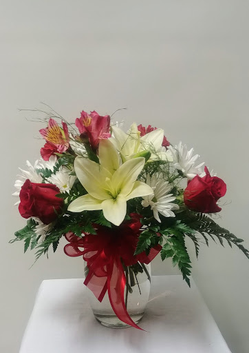 Florist «All A Bloom Florist and Gifts (24/7)», reviews and photos, 116 N Collins St, Plant City, FL 33563, USA