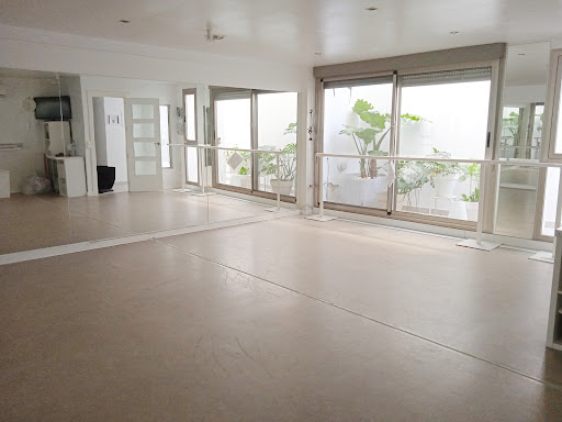Centro pilates y yoga b.ch en Rocafort, Valencia