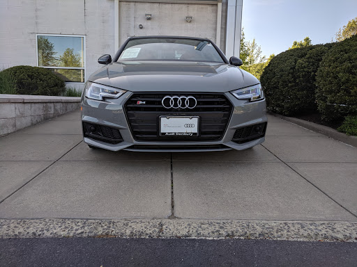 Used Car Dealer «Weeks Pre-Owned Center», reviews and photos, 94 Mill Plain Rd, Danbury, CT 06811, USA