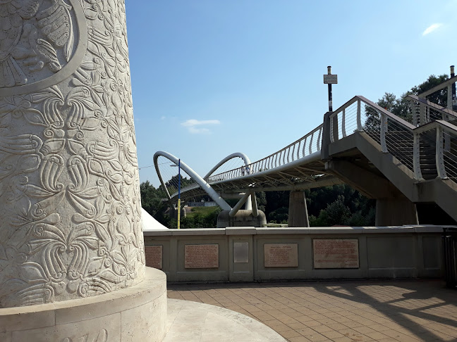 Országzászló - Kertészkedő