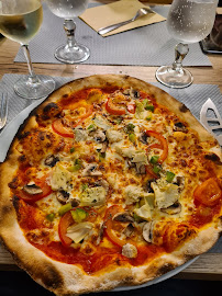 Plats et boissons du Pizzeria L' _ Aroma à Conches-en-Ouche - n°18