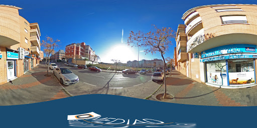 Clínica Veterinaria Jardines del Romeral en Málaga