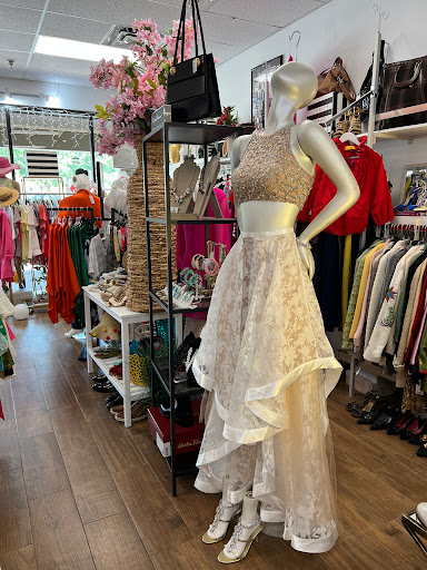 Boutique «Luxe Boutique and Consignment», reviews and photos, 931 N State Rd 434, Altamonte Springs, FL 32714, USA