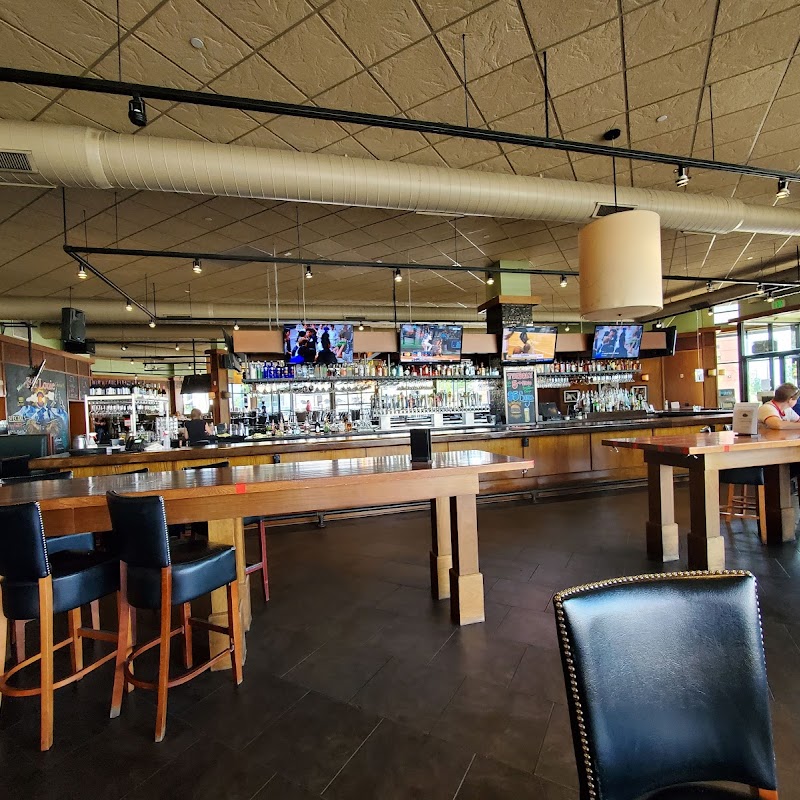 Bar Louie - The Shops at Northfield