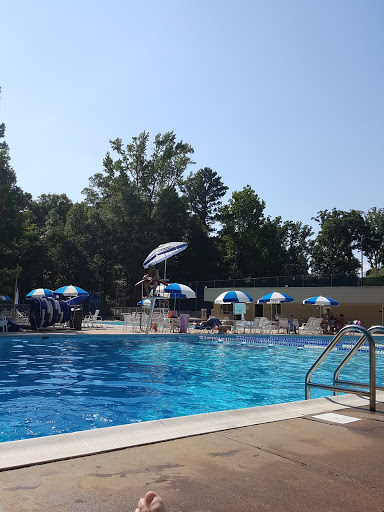 Community Center «Bon Air Community Association», reviews and photos, 8725 Quaker Ln, Richmond, VA 23235, USA