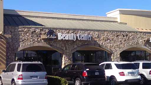 Shopping Mall «Seacliff Village Shopping Center», reviews and photos, Yorktown St & Main St, Huntington Beach, CA 92648, USA