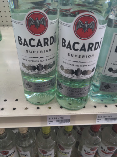 Liquor Store «Golden Gate Beverage & Liquor», reviews and photos, 6105 Mayfield Rd, Cleveland, OH 44124, USA