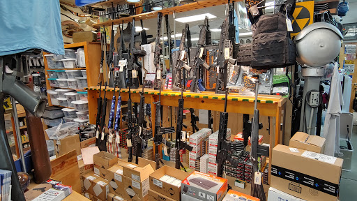 Gun Shop «The Gun Shop Inc. & Gun Range», reviews and photos, 1310 FL-44, Leesburg, FL 34748, USA