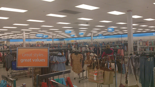 Clothing Store «Ross Dress for Less», reviews and photos, 7288 Guilford Dr, Frederick, MD 21704, USA