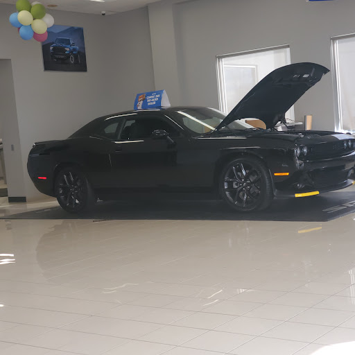 Car Dealer «Gurnee Chrysler Jeep Dodge Ram», reviews and photos, 7255 Grand Ave, Gurnee, IL 60031, USA