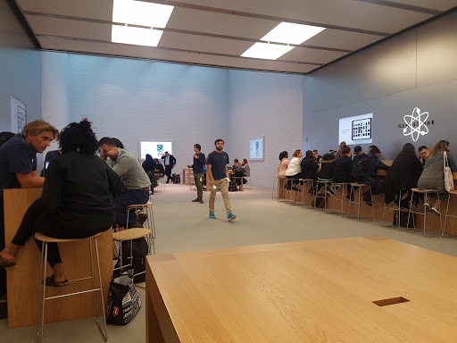 Computer Store «Apple Georgetown», reviews and photos, 1229 Wisconsin Ave NW, Washington, DC 20007, USA