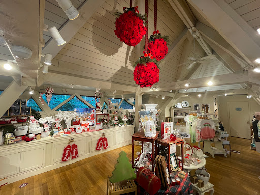 Gift Shop «Gate House Gift Shop», reviews and photos, Biltmore Estate Dr, Asheville, NC 28803, USA