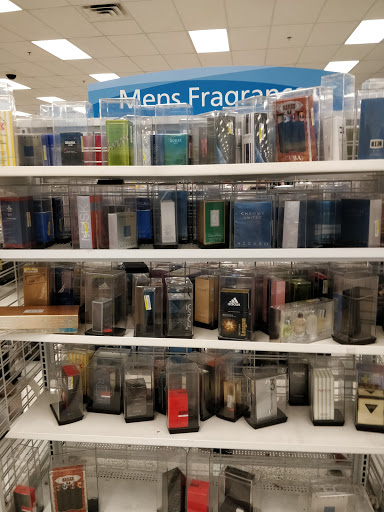 Clothing Store «Ross Dress for Less», reviews and photos, 2540 Cumberland Blvd SE, Smyrna, GA 30080, USA