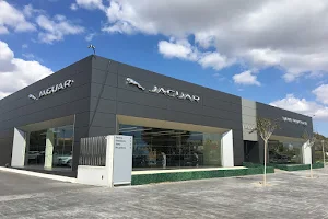 Concesionario Oficial Jaguar | Marcos Automoción image