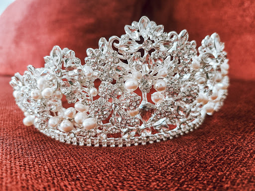 Bridal Shop «GARNET + grace Bridal Boutique», reviews and photos, 1643 Industrial Pkwy W, Hayward, CA 94544, USA