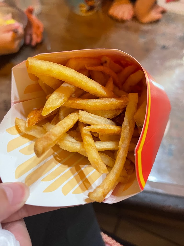 麥當勞-蘆洲三民餐廳 的照片