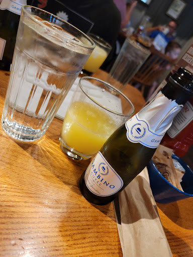 American Restaurant «Cracker Barrel Old Country Store», reviews and photos, 2858 N Glenstone Ave, Springfield, MO 65803, USA