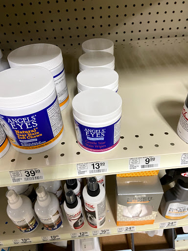 Pet Supply Store «PetSmart», reviews and photos, 1521 Golden Gate Plaza, Mayfield Heights, OH 44124, USA