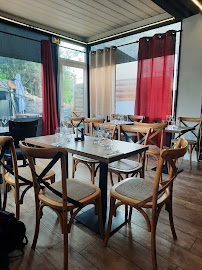 Atmosphère du Restaurant français L'Atelier Corse à Mennecy - n°11