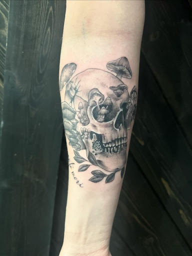 Explore electric guitar tattoo ideas, creative tattoo ideas in Anchorage, available at SDITATTOO, LLC