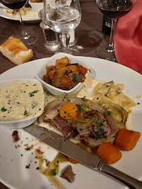 Plats et boissons du Restaurant français Hôtel Restaurant Prunières à Peyre en Aubrac - n°17