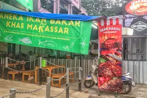 Ikan Bakar Khas Makassar image