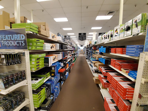 Computer Store «Micro Center», reviews and photos, 1349 Som Center Rd, Mayfield Heights, OH 44124, USA